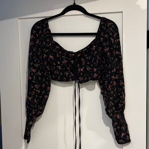 TOPSHOP Floral Crop Top